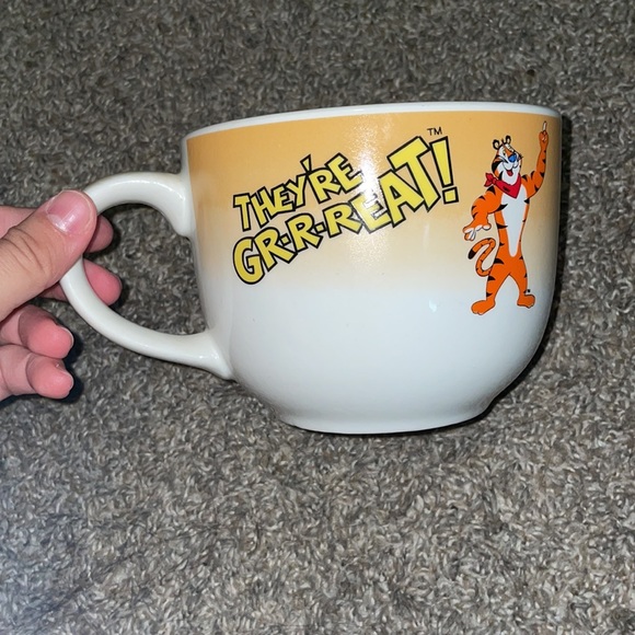 Kellogg’s Frosted Flakes Tony the Tiger cereal mug - Picture 5 of 12